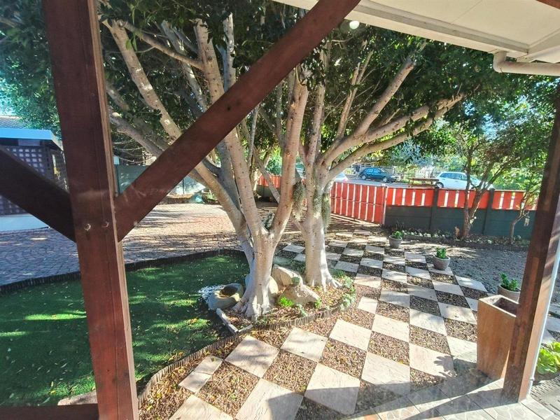 3 Bedroom Property for Sale in Fraaiuitsig Western Cape